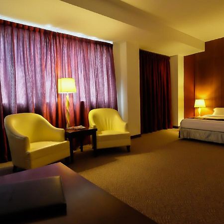 Times Hotel Brunei Bandar Seri Begawan Phòng bức ảnh